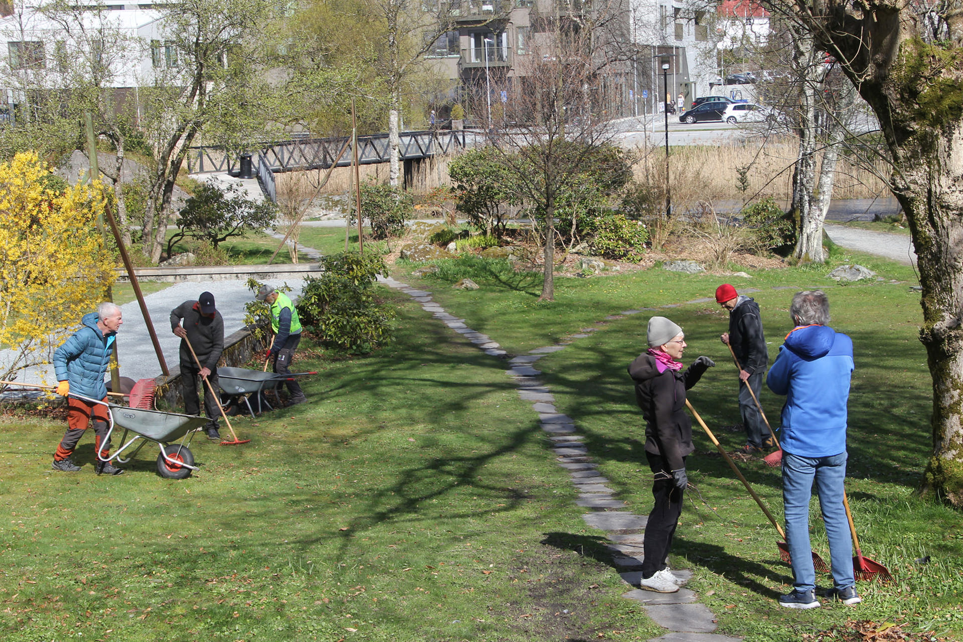 Høstdugnad i Mølleparken